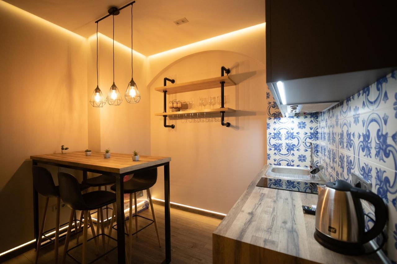 Apartment On Krakivska 34 リヴィウ エクステリア 写真