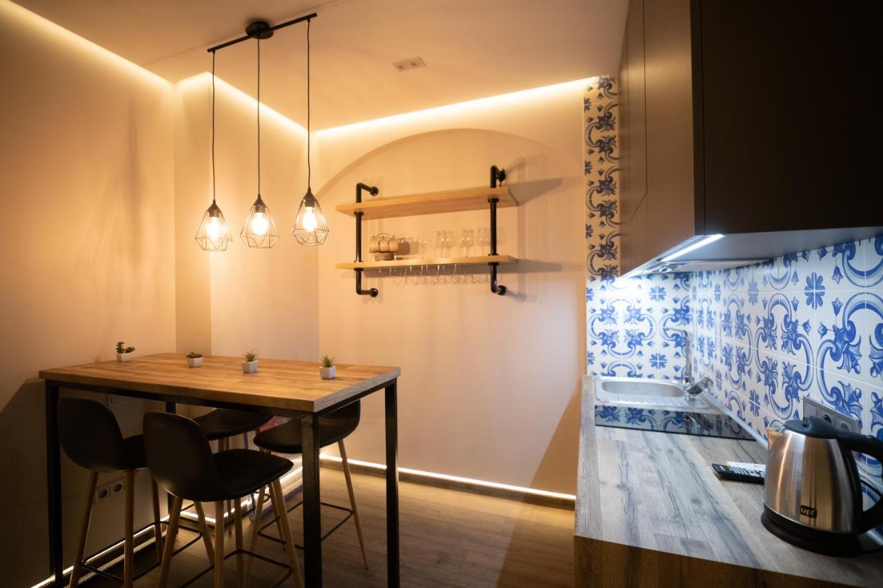 Apartment On Krakivska 34 リヴィウ エクステリア 写真